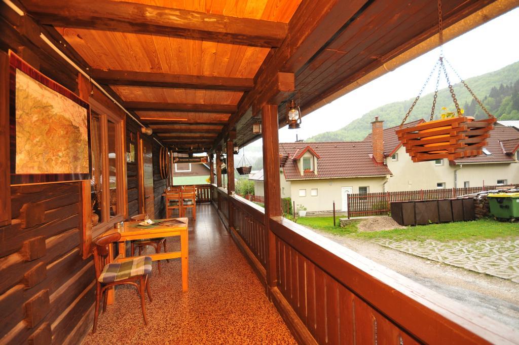 Penzion Pastierna Dedinky Exterior photo